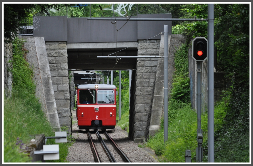Als dritte  Bergbahn  existiert zwischen Rmerhof und dem Grandhotel Dolder auf dem Zrichberg die Dolder Zahnradbahn. (21.05.2012)
