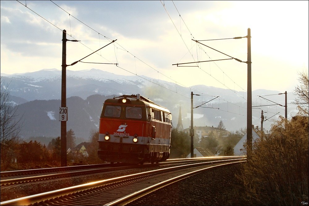 Als Lokzug 89240 war heute die Diesellok 2043 062 von Zeltweg nach Knittelfeld unterwegs.
Zeltweg 5.3.2010 