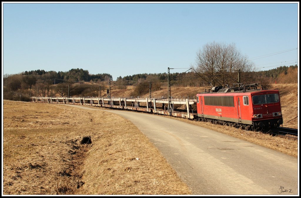 Als mein Tageshighlight empfand ich 155 008 mit einem leeren Autozug von Nrnberg -> Regensburg. (07.03.2011, Plling)