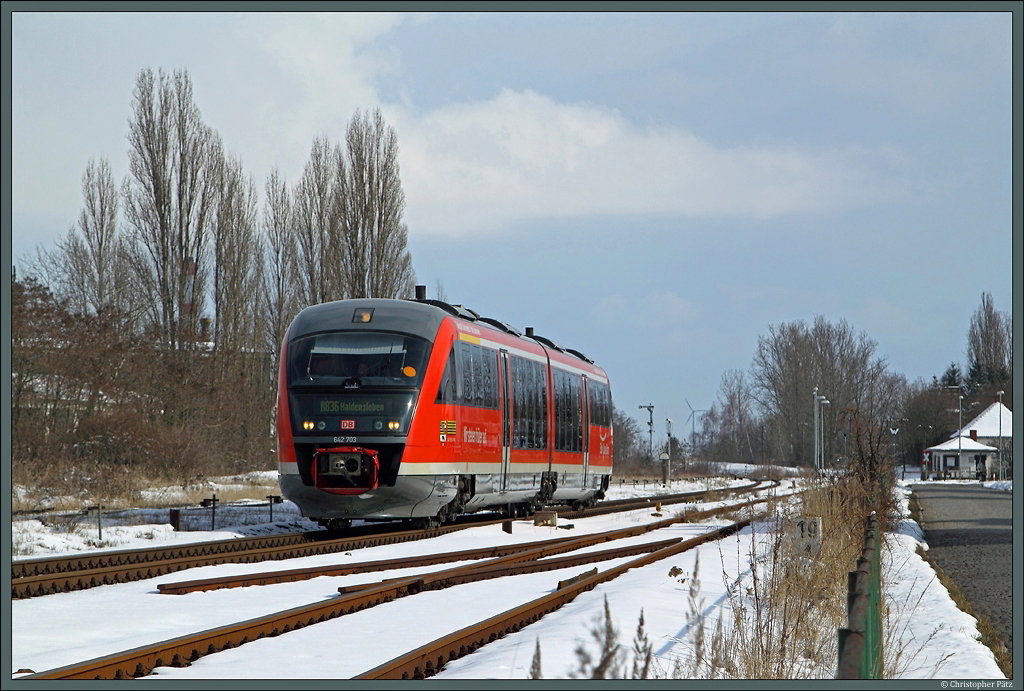 Als RB 27748 erreicht 642 203 am 21.03.2013 den Bahnhof Haldensleben.