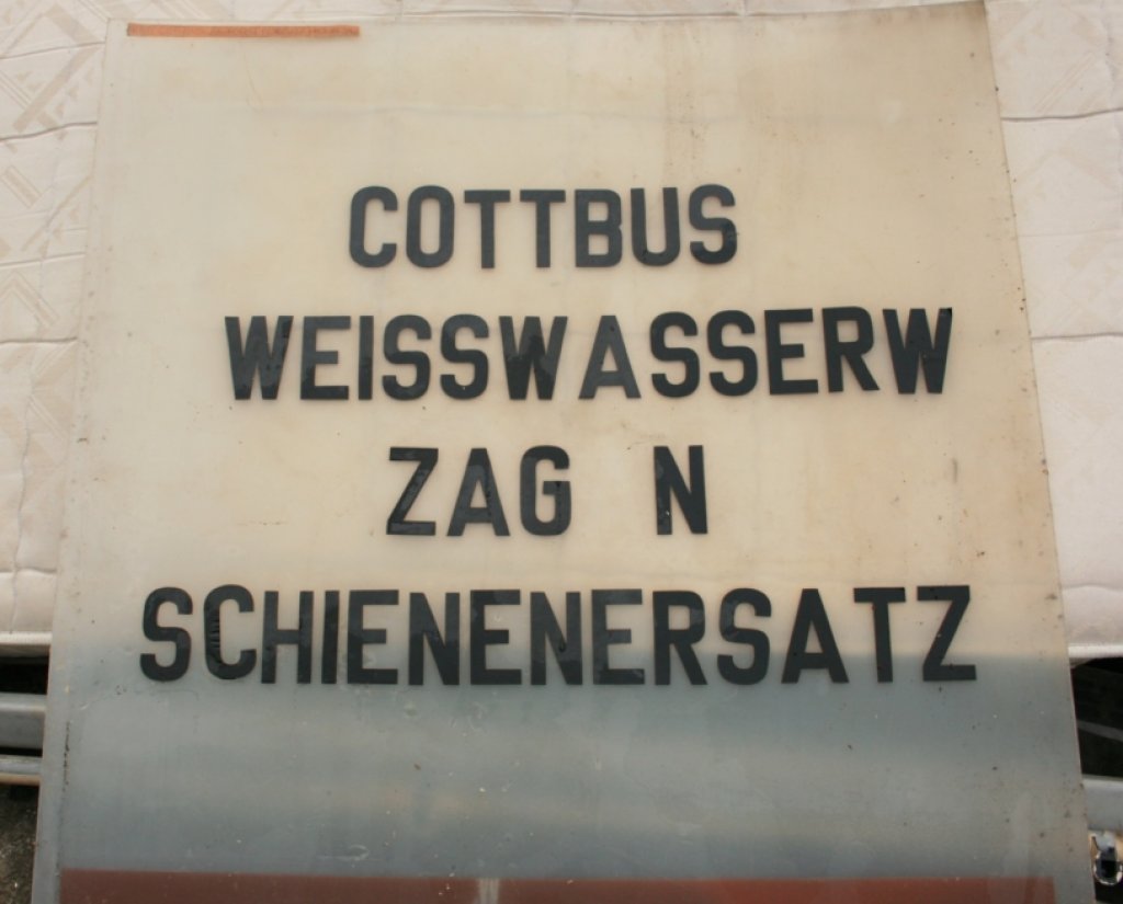 Alte Zugzielanzeige(-tafeln)vom Bahnhof Forst(Lausitz), Zustand 02.11.09