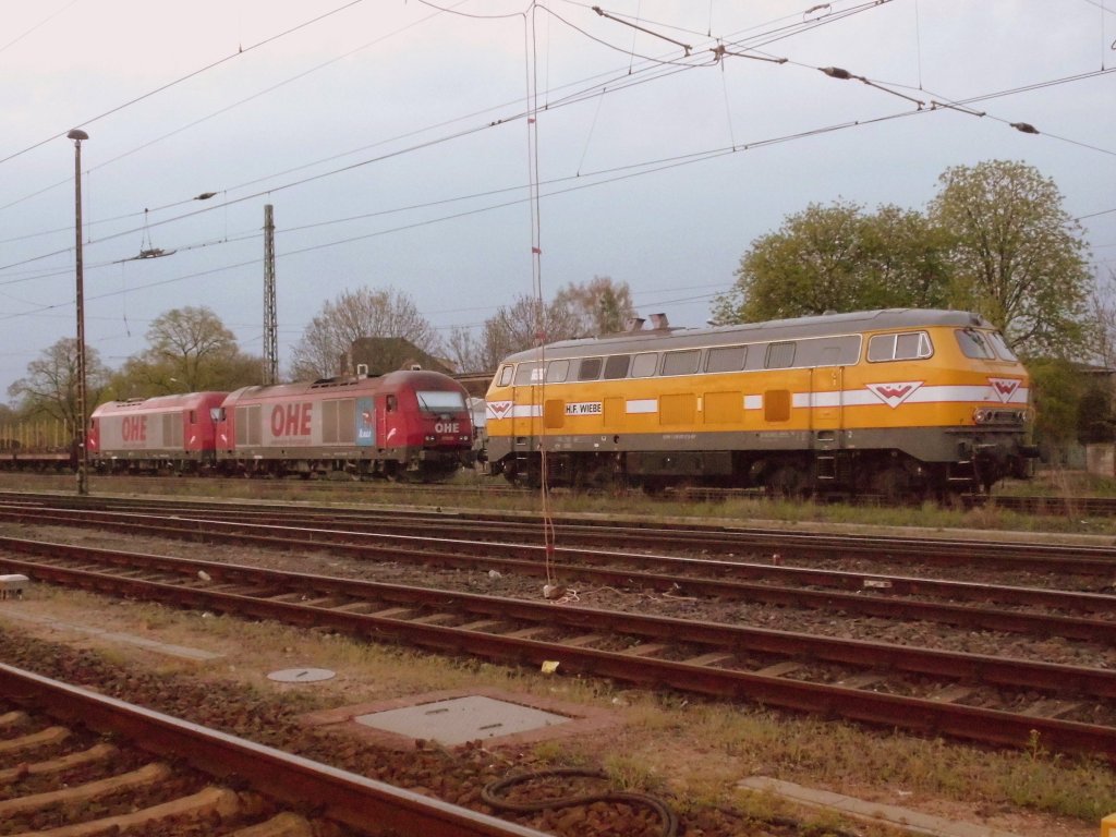 Am 02.05.2013 habe ich mal eine Lokparade aufgenommen hier zu sehen sind die 216 012 von Wiebe und OHE Eurorunner 270081(223 102)und da hinter steht die 270082(223 103)in Stendal.
