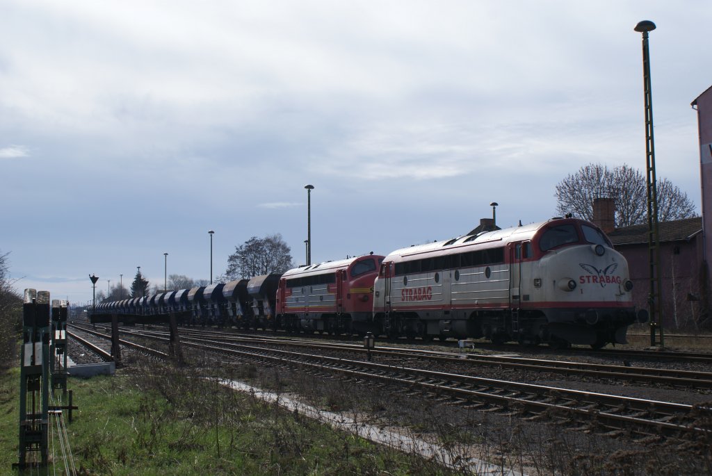 Am 04.04.2010 standen die beiden V170 der Strabag am alten Bw in Haldensleben abgestellt und warteten auf neue Aufgaben. 