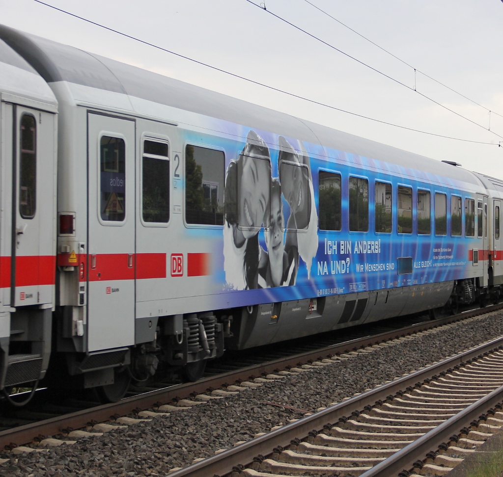 Am 05.08.2012 war der Werbe-IC-Wagen in einen IC Richtung Norden, gezogen von 101 104, eingereiht. Aufgenommen in Ludwigsau-Friedlos.