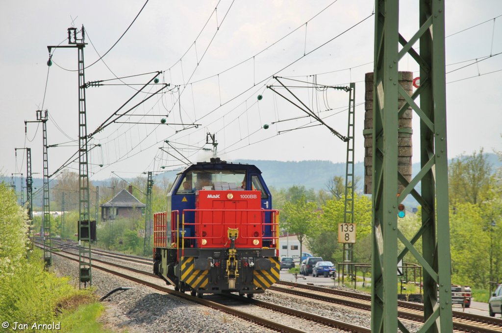 Am 06.05.2013 um 14:10 Uhr fhrt eine Mak 1000BB durch Creidlitz zurck nach Sonneberg, um eine weitere Lieferung an Holz in Richtung Lichtenfels zu fahren.