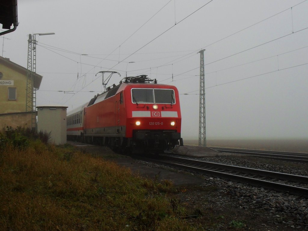 Am 06.11.09 fhrt Die 120(IC)durch Mangolding 