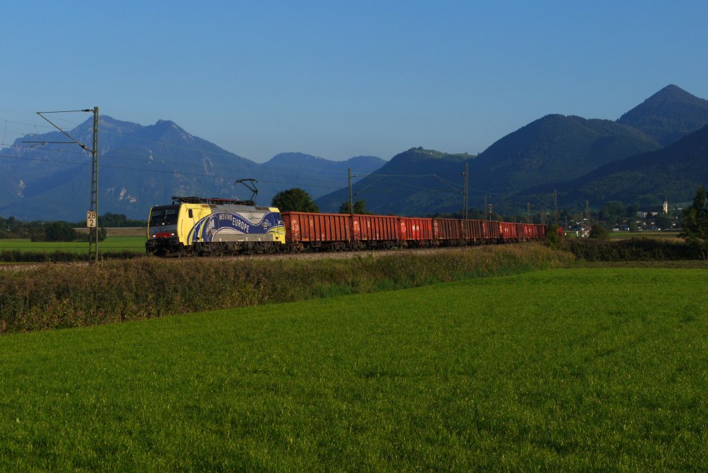 Am 07.09.12 zog LM 189 912  CREAM Moving Europe  einen leeren Lomo-Schrottzug von Brescia Scalo nach Mnchen Nord Rbf. Das Bild entstand bei Bernau am Chiemsee.