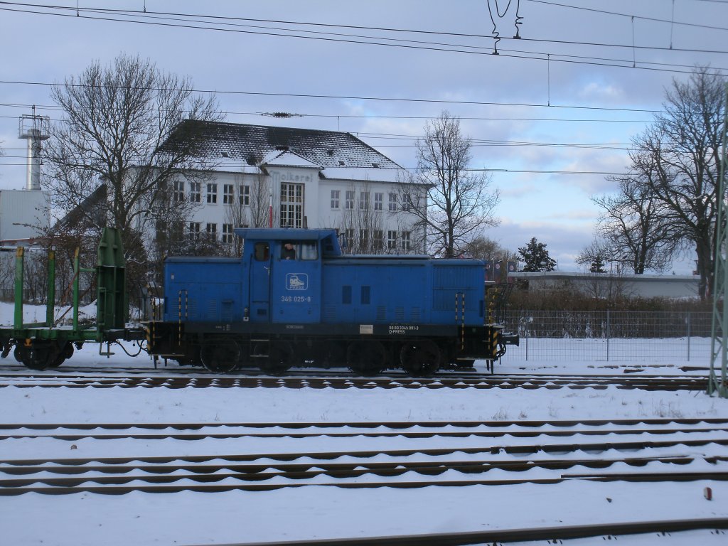 Am 08.Dezember 2012 rangierte die PRESS 346 025 in Bergen/Rgen.