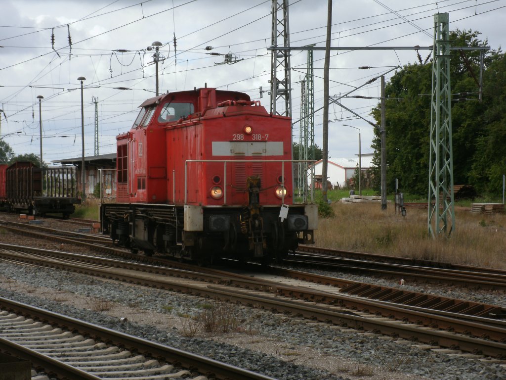 Am 09.August 2012 durfte 298 318 als Rangierlok in Bergen/Rgen ttig sein.