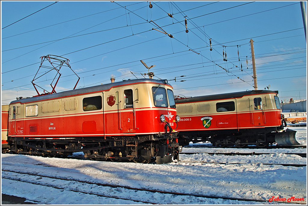 Am 1. Februar 2010 trafen am St.Pltner Alpenbahnhof die  Berta  (1099 008 mit dem Loicher Wappen) und die 1099.14 mit dem Nostalgie-Wappen aufeinander. Die 1099.14 bespannte danach den gut befllten R 6837 nach Laubenbachmhle.