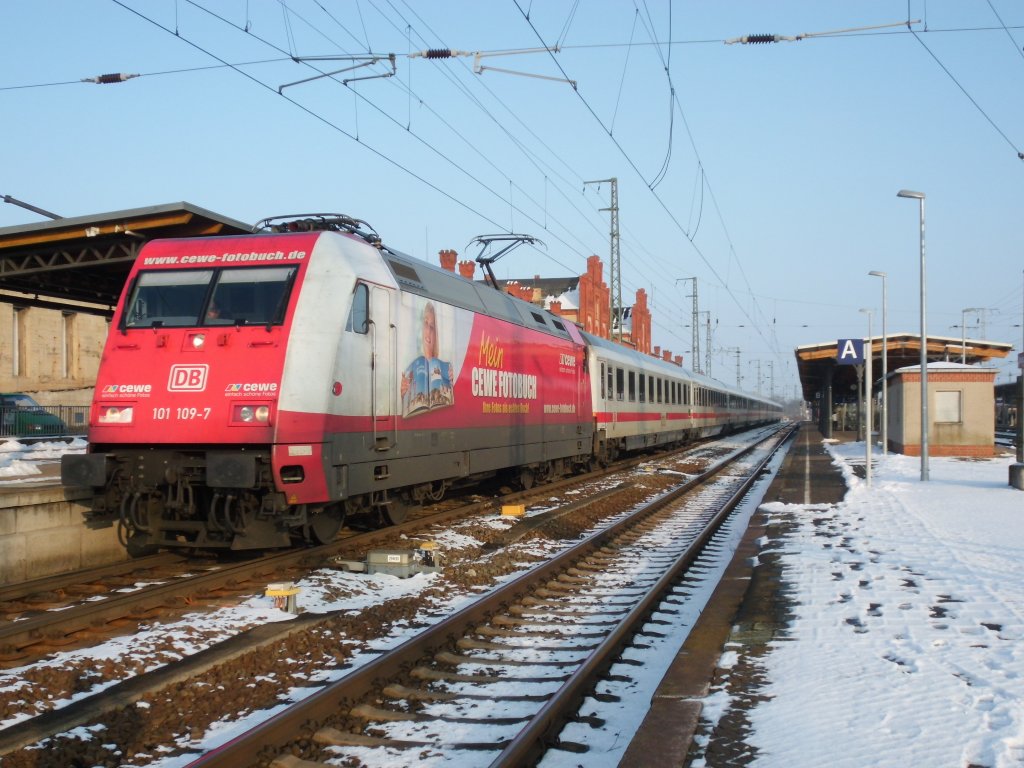 Am 10.02.2013 kam ‎101 109 mit IC 142 in Stendal an und fuhr nach Amsterdam.