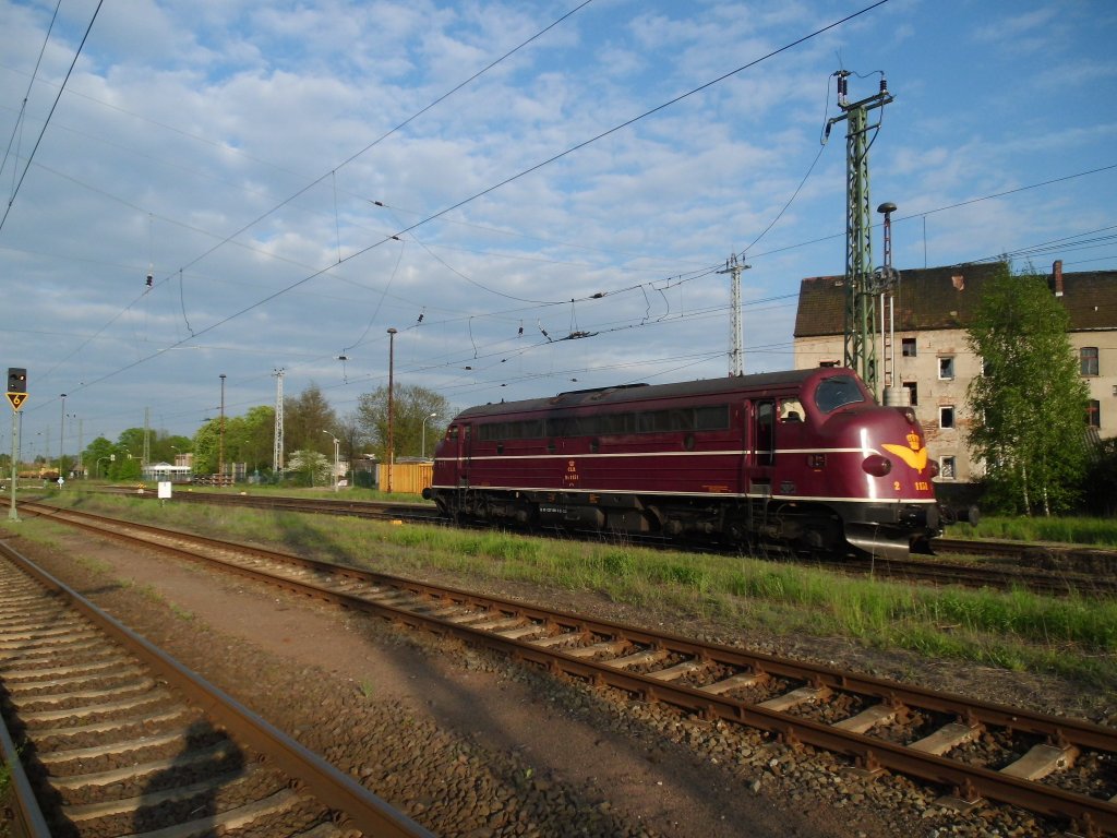 Am 10.05.2013 kam 227 009 Lz nach Stendal.Dort bernahm sie einen Schotterzug und fuhr weiter Richtung Berlin.