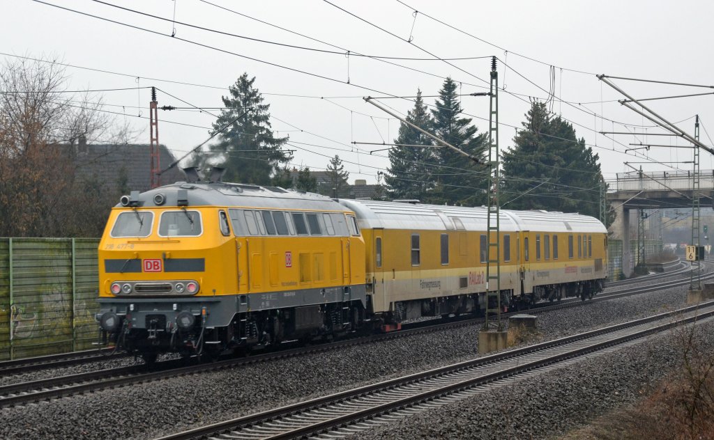 Am 11.04.13 fuhr 218 477 mit einem Messzug durch Ahlten nach Hannover. Spter stand er im Hbf Hannover abgestellt.