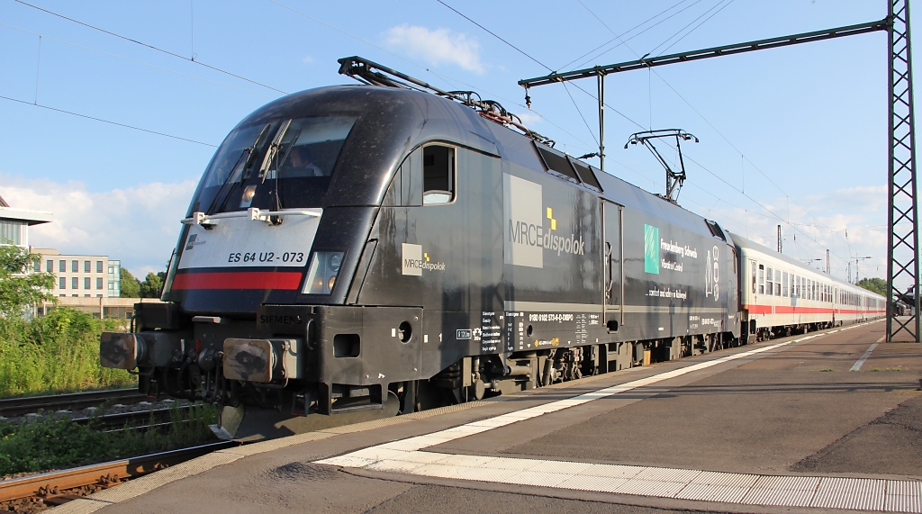 Am 11.06.2011 war die Zuglok des IC 2082  Knigssee  die 182 573-6 (ES 64 U2-073). Dieser Zug sollte an diesem Tag aufgrund eines Defekts an einem Wagen in Gttingen enden. Er kam um 19 Uhr rum in Gttingen an statt planmig 16:15 Uhr. Also mit offiziell + 180 Minuten.