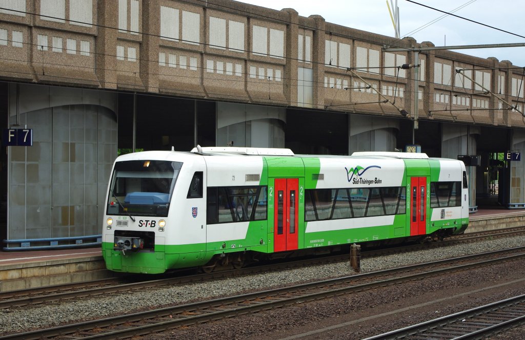 Am 14.05.2010 in Kassel Wilhelmshhe: ein ungewohntes Bild, der VT 109 der STB, denn eigentlich fhrt planmig ein 650 der Erfurter Bahn.