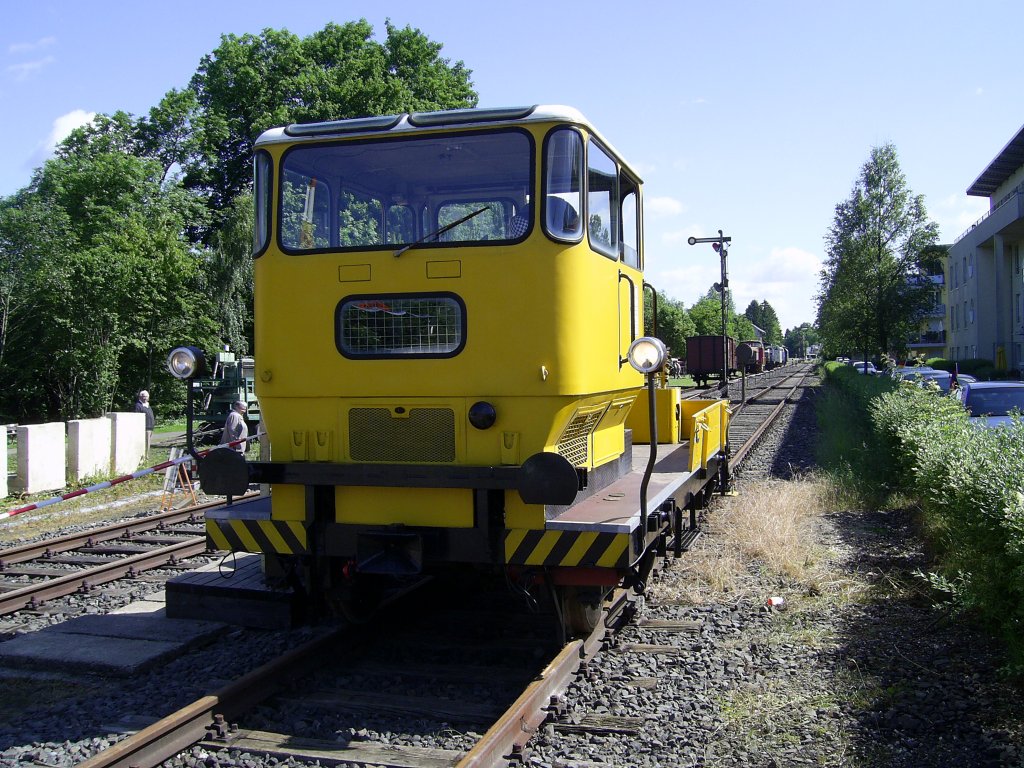 Am 16 und 17 Juni veranstalteten die Eisenbahnfreunde Grenzland ein Bahnhofsfest in Walheim, Besucher konnten mit dem SKL ber das Bahnhofsgelnde bis zur Schmithofer Str. und zurck Mitfahren was sehr gut angenommen wurde ist.
