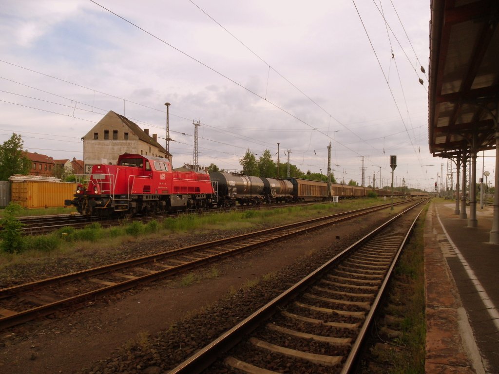 Am 16.05.2013 fuhr 261 041 mit ihrem Nahgter von Stendal nach Magdeburg Rothensee. 
