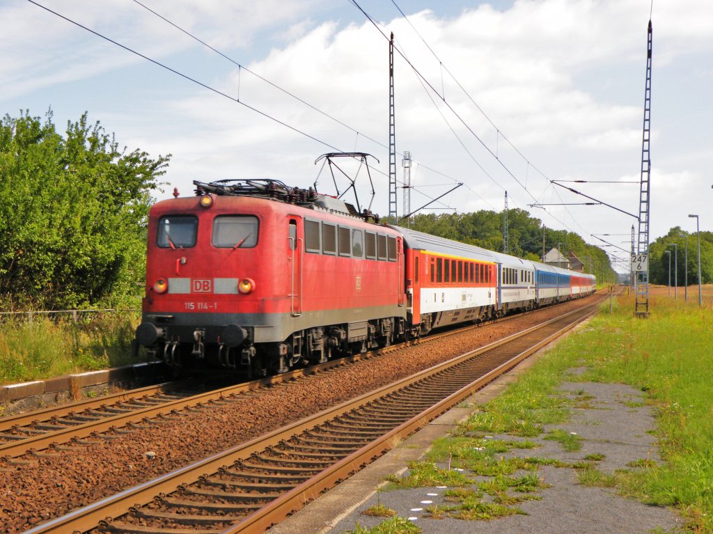 Am 16.Juli 2011 war 115 114 in Teschenhagen (auf Rgen) mit einem EC Ostseebad Binz->Brno auf dem Weg nach Stralsund. In Stralsund Hbf fand ein Lok und Fahrtrichtungswechsel statt.