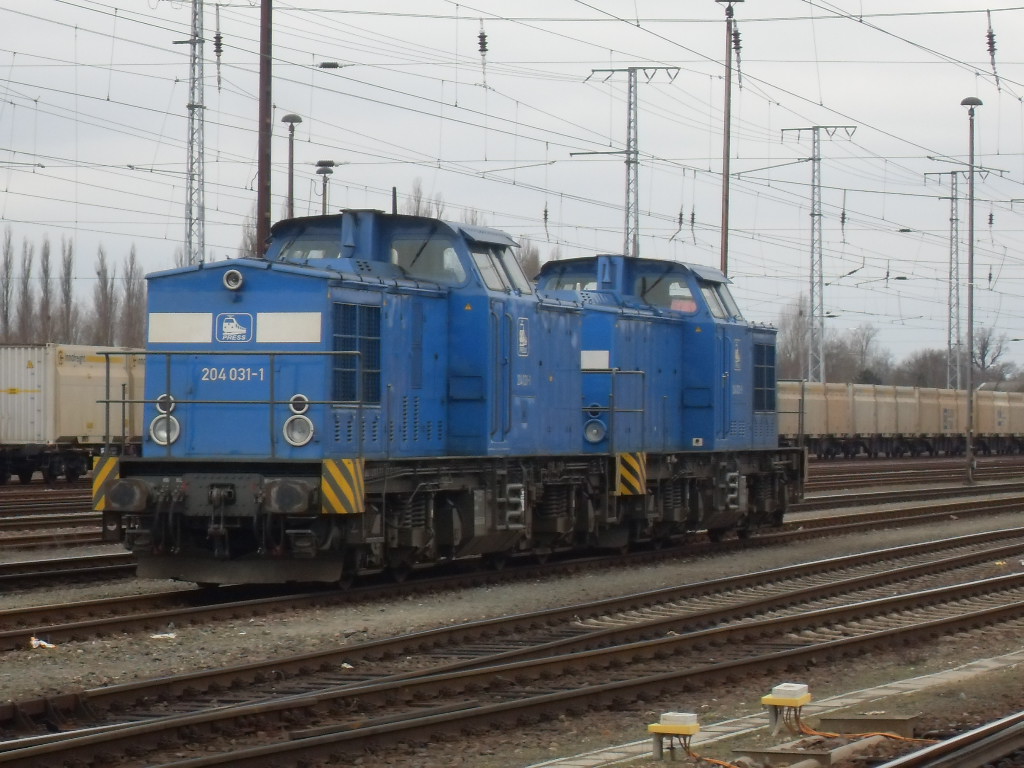 Am 18.02.2012 waren 204 031 und 204 033 der Press in Stendal vertreten.