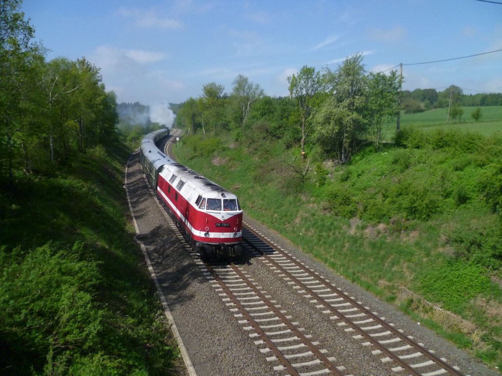 Am 19.05.13 waren 35 1019 und 118 770 auf dem Weg von Cottbus nach Neuenmarkt-Wirsberg, hier in Drochaus.