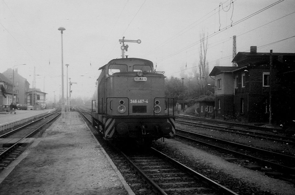 Am 19.August 1996 traf ich in Sassnitz die auf Ausfahrt wartende Stralsunder 346 467-4.