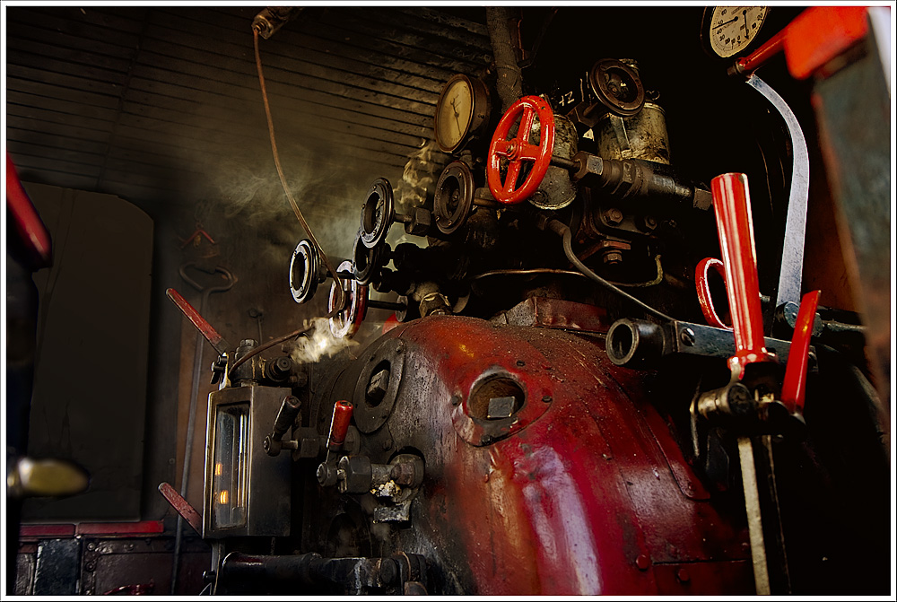 Am 19.Dezember besuchte ich die Steyrtalbahn, welche sich tief winterlich prsentierte. 
Warten auf die Abfahrt nach Steyr Lokalbahnhof. - Grnburg