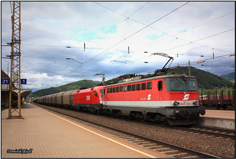 Am 20 Mai 2010 musste der Auerplanmig verkehrende 90201 ab Knittelfeld mit der Vorspannlokomotive 1042 036 bis Mariahof St.Lambrecht verkehren. Ab Mah schaffte es die 1116 229 dann alleine in Richtung Villach.