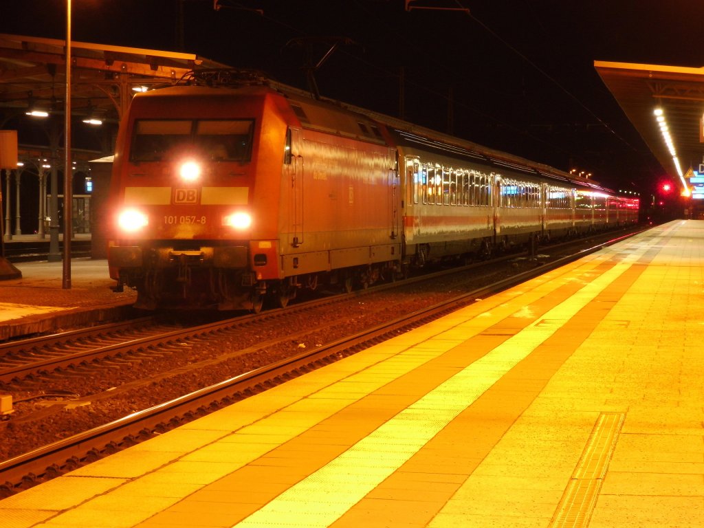 Am 20.02.2013 kam ‎101 057 mit IC 147 aus Amsterdam Centraal nach Stendal um dann nach Berlin Ostbahnhof weiter zu fahren.