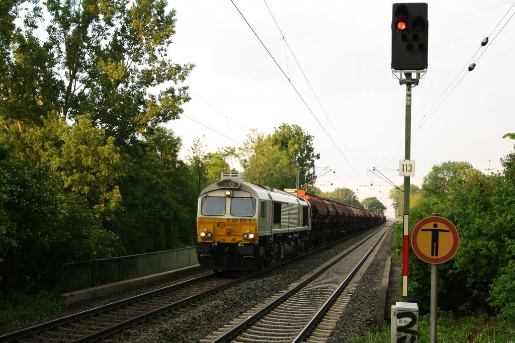 Am 20.05.11 konnte 247 026-8 mit einem Kohlezug nach Mnchen in Poing fotografiert werden.