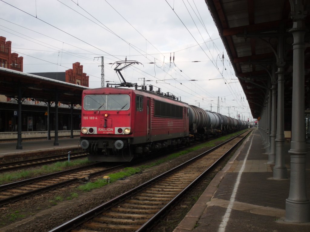 Am 23.04.2013 kam 155 189 mit einem Kesselzug durch Stendal.