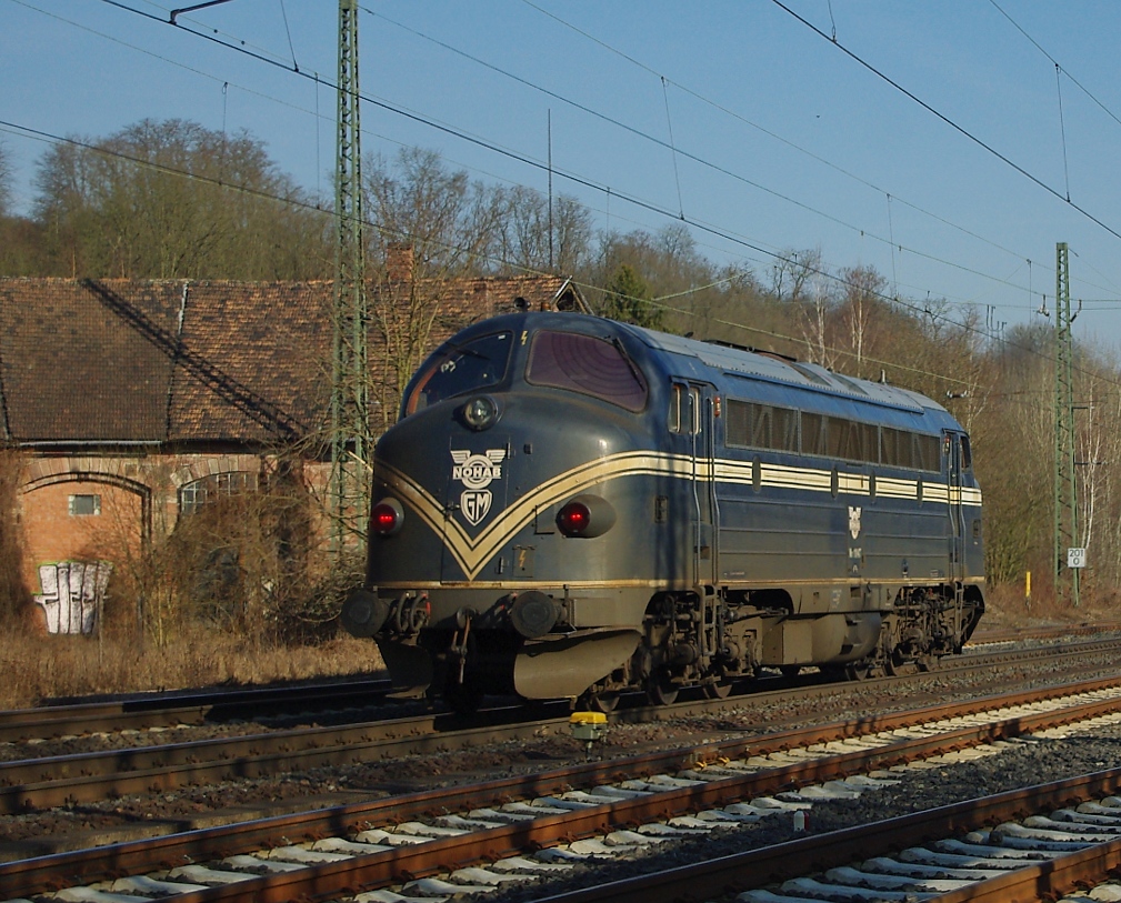 Am 26.02.2011 konnte ich diesen lichttechnisch besseren Nachschuss der Nohab MY 1147 als Tfzf in Richtung Norden anfertigen. Aufgenommen am B Eltmannshausen/Oberhone.