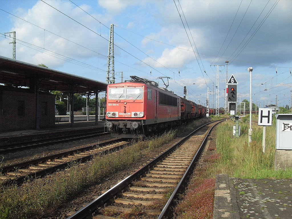 Am 26.06.2012 kam 155 194 mit einem Kalizug.