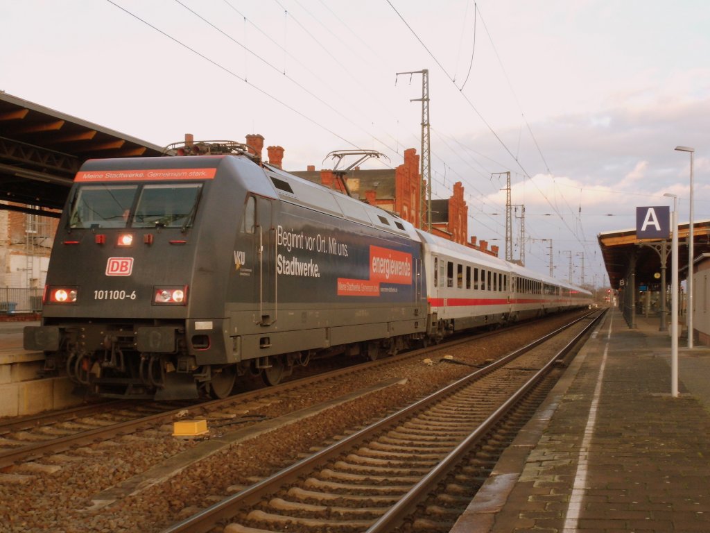 Am 26.12.2012 kam ‎101 100 mit IC 144 in Stendal an und fuhr nach Amsterdam.
