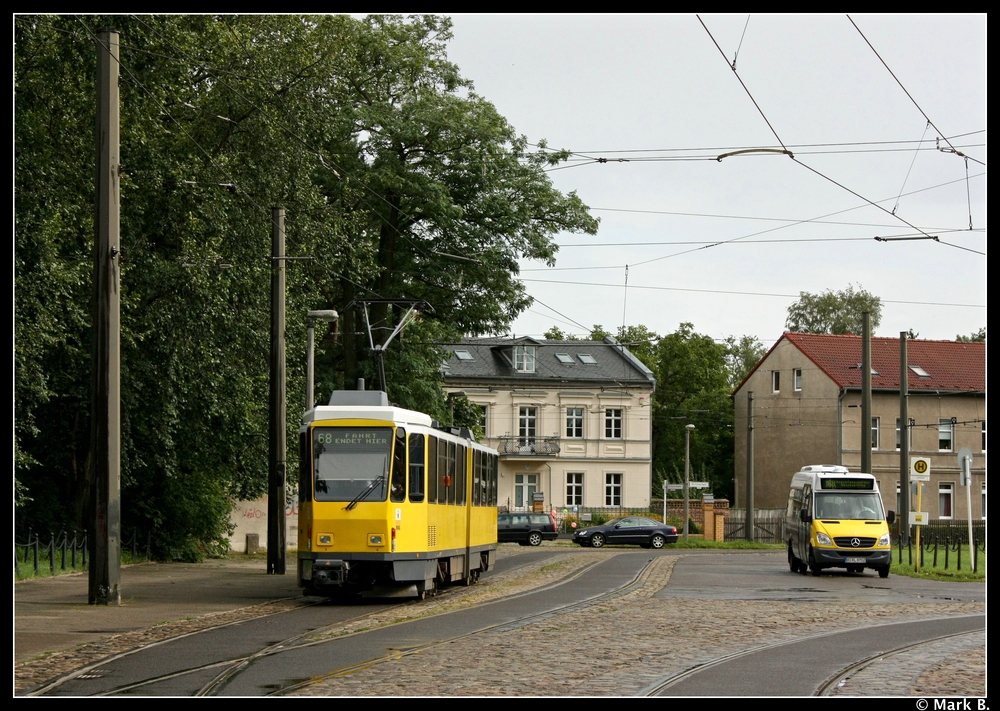 Am 28.08.10 konnte ich dieses schne Foto der Endstelle in Alt-Schmckwitz schieen. Die Strecke ist aktuell ,wie alle Jahre wieder, eingestellungsgefhrdet.