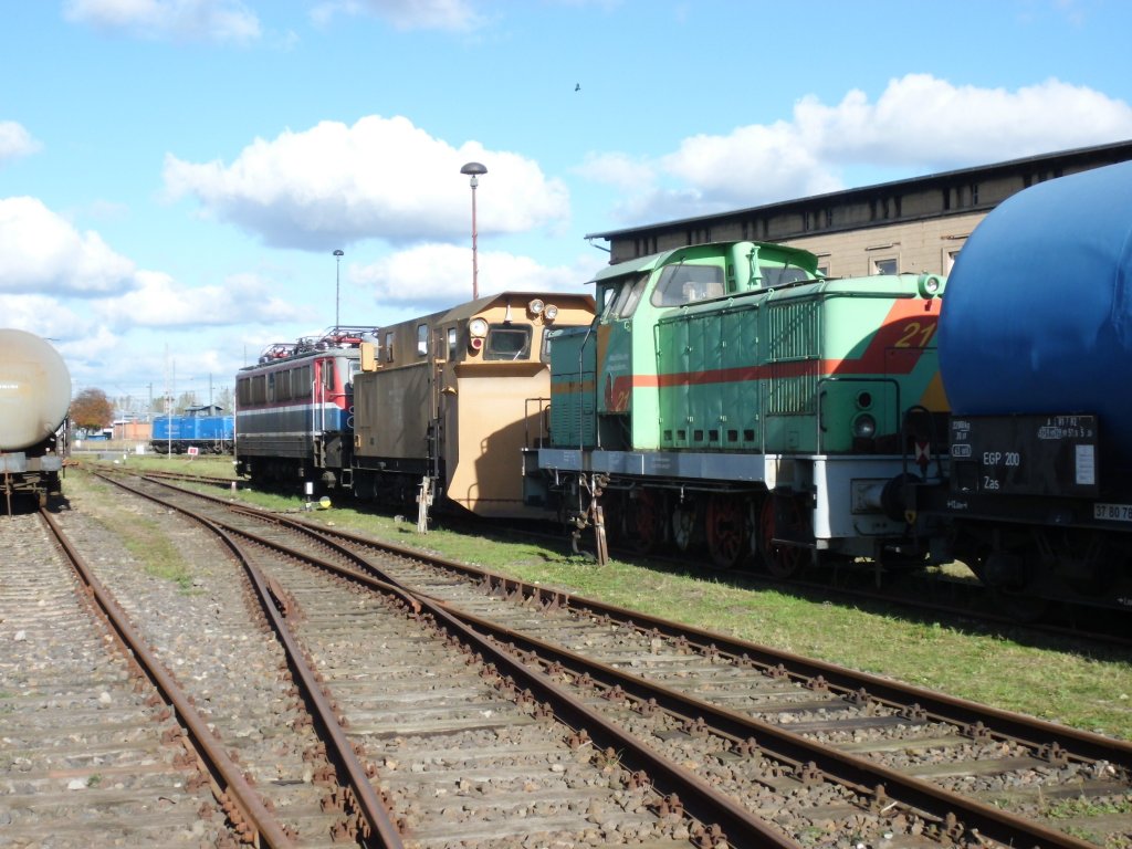 Am 28.10.2012 standen auch noch DP21(345 219)ein Schneepflug Bauart Meiningen und 109 028 in Wittenberge rum.Dies war eine �ffentliche Veranstaltung und damit zug�nglich (weil es die Wiederer�ffnungsfeier des Bw Wittenberge war).