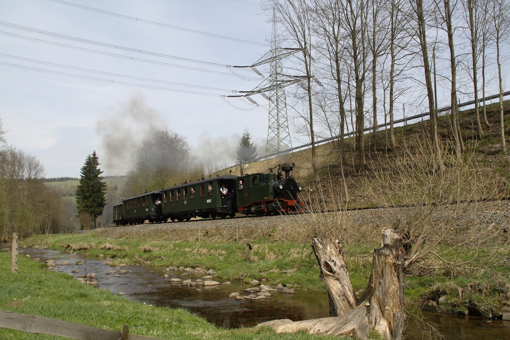 Am 29.04.10 ist IK No54 mit dem DGEG Charterzug nahe Wildbach unterwegs. 