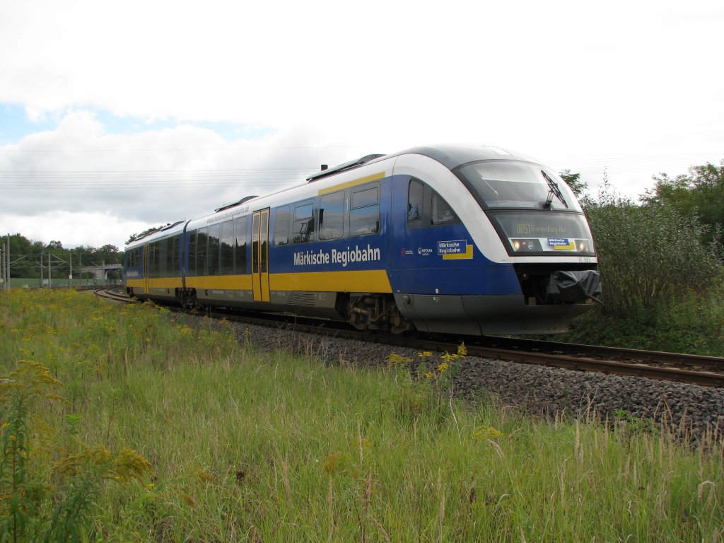 Am 29.09.2010 unterwegs  von Rathenow nach Brandenburg ein VT Desiro der M�rkischen Regiobahn 