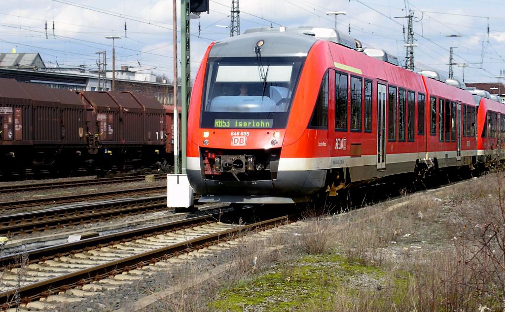 ..am 30.3.10 - zgig luft die ARDEY-Bahn als RB 53 in den Gleisbereich Schwerte/Ruhr ein
