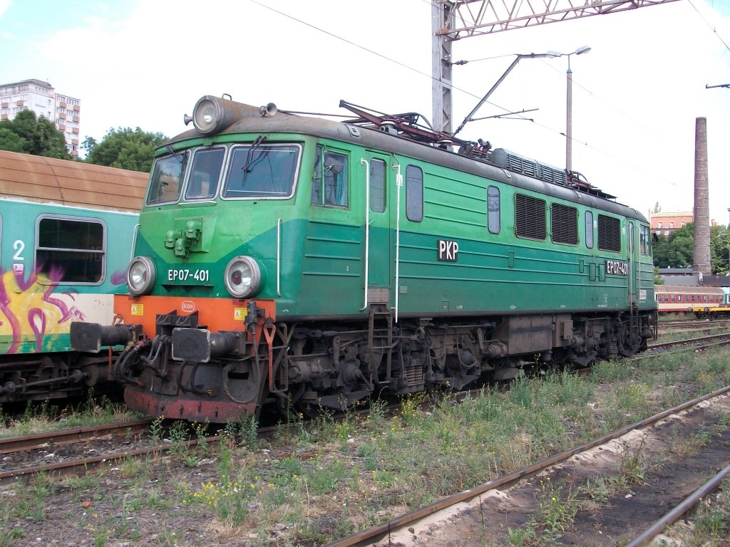Am 31.Juli 2010 fotografierte ich die polnische EP07-401 in Szczecin Glowny.