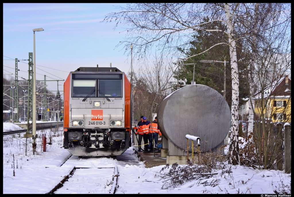Am 7. Dezember 2012 fanden zwischen Roth und Treuchtlingen wieder Testfahrten mit einem Zug der Baureihe 620 statt. Hier zu sehn ist 246 010-3 der hvle an der Dieseltankstelle in Roth.