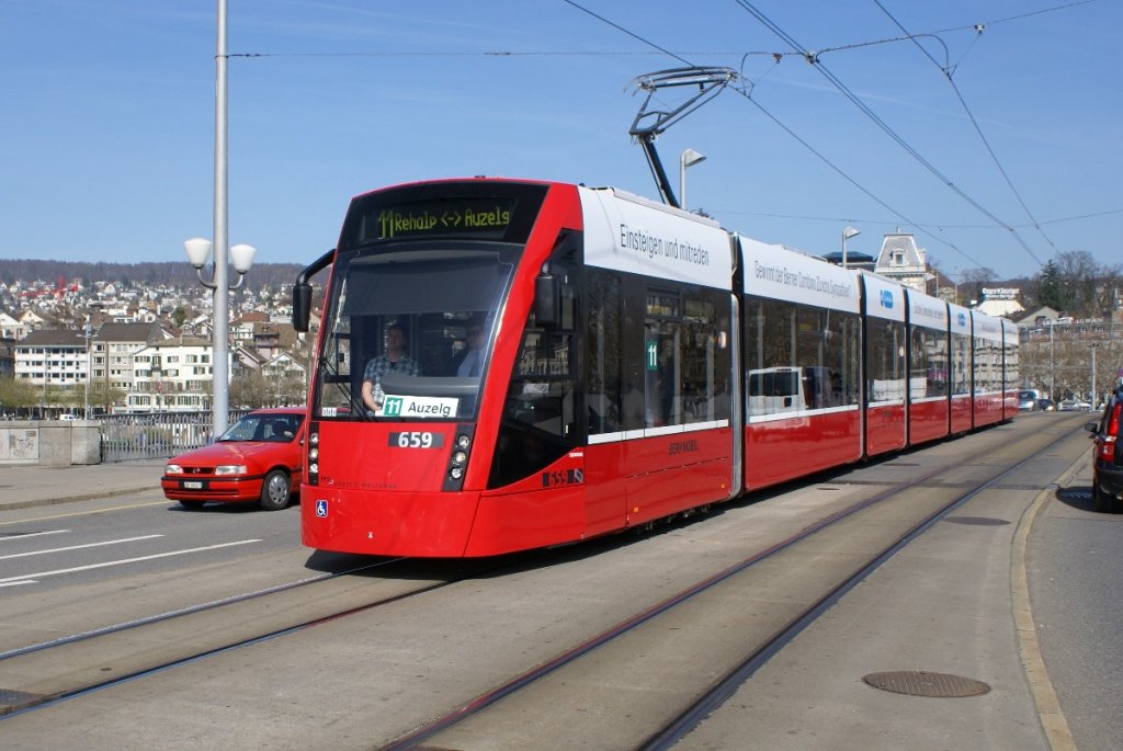 Am 7.4.10 erreicht der Be 6/8 659 den Brkliplatz.