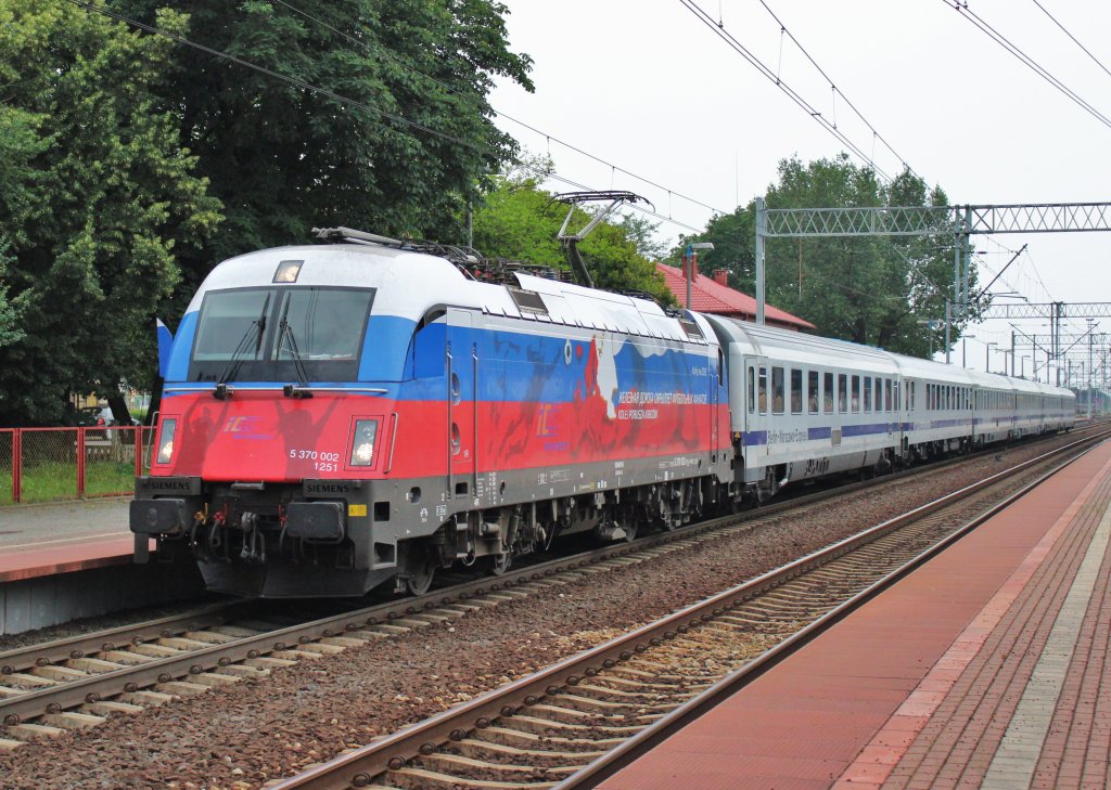 Am 7.7.2012 verlsst 370 002  Russland  mit einem EC Rzepin -> Warschau.