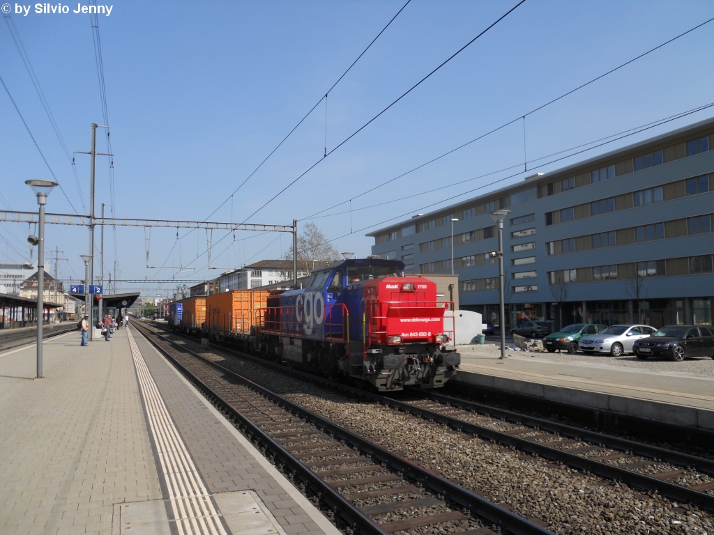 Am 843 092-8 am 21.4.2010 in Pratteln. Diese Lok gehrt zu einer von fnf,die eine Deutschland Zulassung haben, desshalb sind sie oft im Raume Basel an zu treffen.