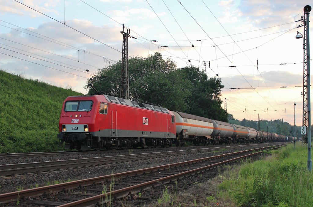 Am 8.Juni 2013 war MEG 804 (156 004) mit Kessel- und H-Wagen in Elze(Han) auf dem Weg Richtung Sden.