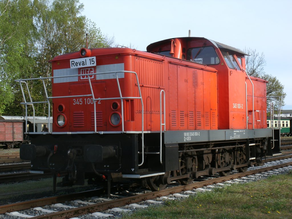Am Abend,vom 05.Mai 2012,stand die UEG 345 100 in Putbus.