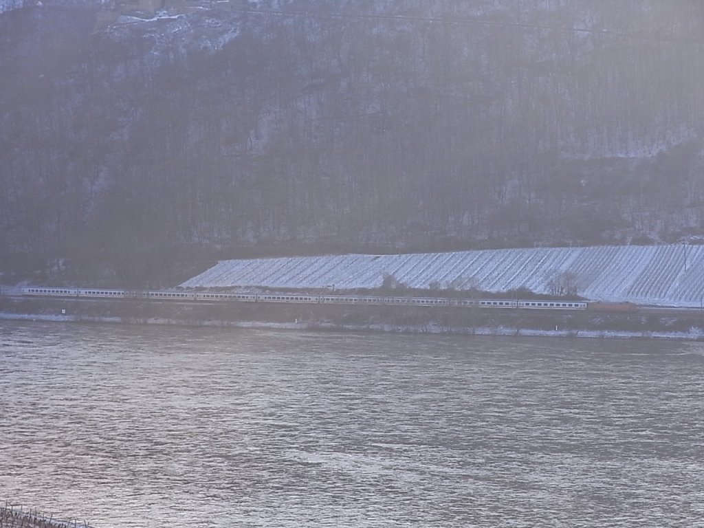 Am Rhein im Nebel anfang 2010. 