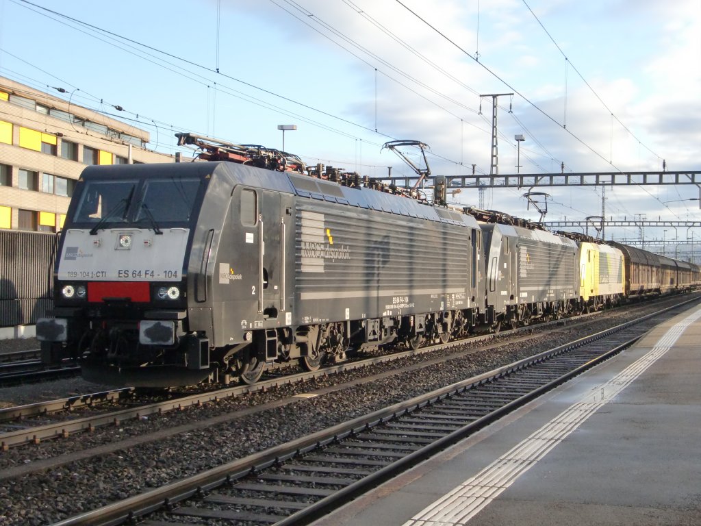 Am Samstag, 15.01.2011, kam der Zug der Captrain Italia mit den drei ES 64 F4 104, 094 und 088 nach Rotkreuz