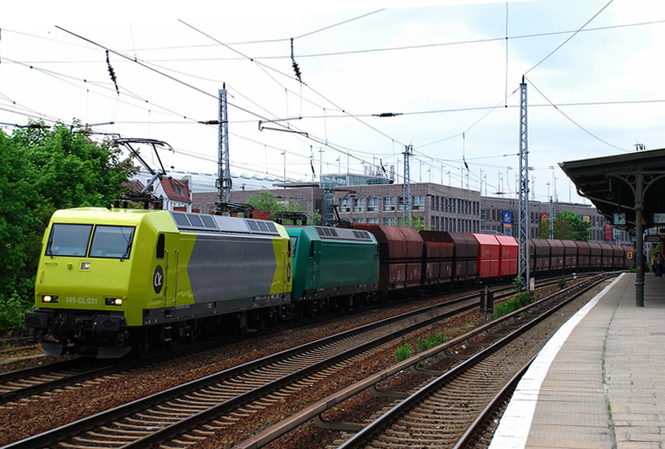 Am Samstagnachmittag, 22.05.2010, durchfuhr der DB-Erzpendel nach Frankfurt(Oder) den Bahnhof Berlin-Kpenick mit AlphaTrains 145-CL 031 (DB 145 531-0) + 145-CL 005 (DB 145 505-4)