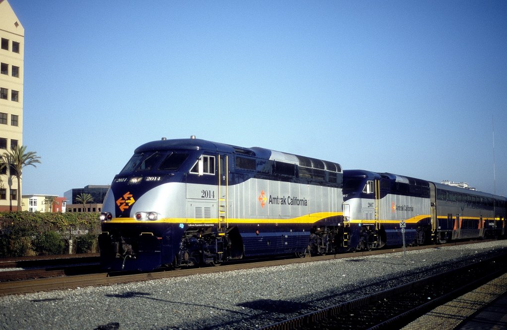 Amtrak 2014 + 2007  Emeryville  17.09.07