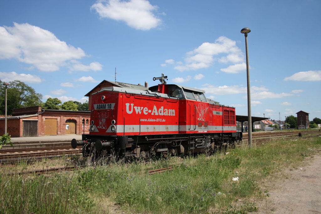 Anja stand am 3.6.2011 Abgestellt in Haldensleben im Bahnhofsbereich. 
Endlich ein Uwe Adam - Modell aus der Nhe gesehen.
